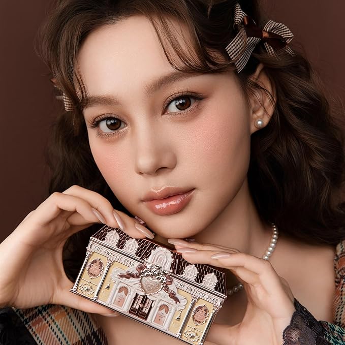 Flower Knows The Sweetie Bear Collection 6-Color Makeup Palette,Brown Eyeshadow Palette with 4 Matte + 2 Shimmer Shades,Blendable Smooth Cute Make Up,0.23 Oz(01 Buttery Croissant)