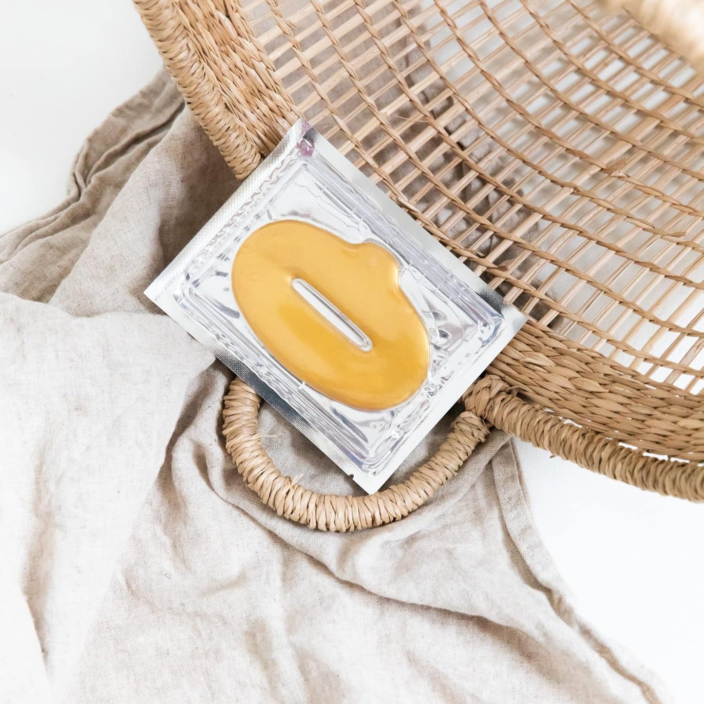 Doppeltree PLUMP IT Moisturizing Lip Mask (18 patches) - lip plumper, moisturizer for dry lips, chapped lip care and repair, conditioning lip exfoliator treatment - Formulated in San Francisco